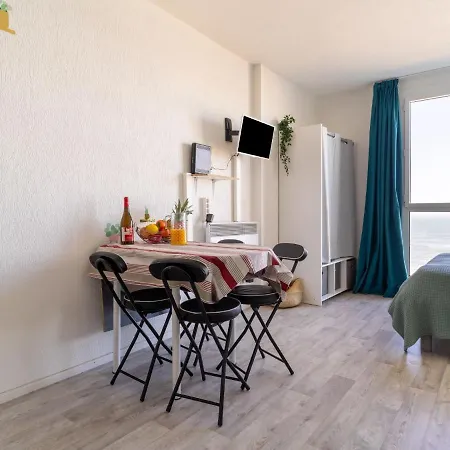 Studio Victoria Surf By Interhome *